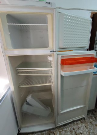 Nevera LYNX en perfecto estado y en funcionamiento