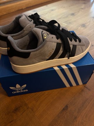 Adidas Campus 00s Gris/Negro Talla 43 y 1/3.