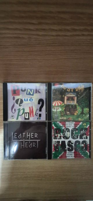4 CDs Punk Rock