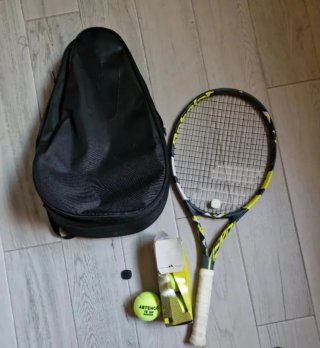 Raqueta de tenis Artengo con funda y pelotas