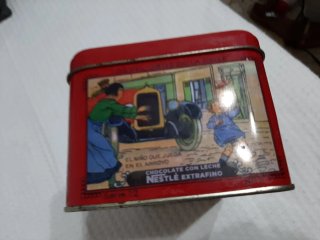 Lata Álbum Nestlé Vintage Roja