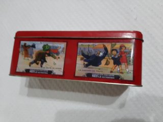 Lata Álbum Nestlé Vintage Roja