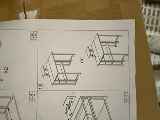 Mesa con mini estante