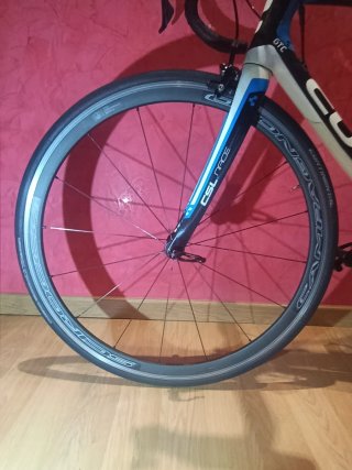 Bicicleta Cube Agree GTC