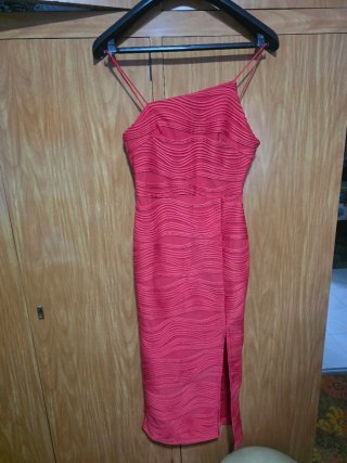 Vestido rojo asimétrico talla S