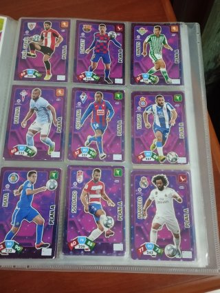 Álbum Adrenalyn LaLiga Santander 19/20 + 500 Cromo
