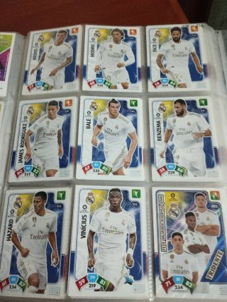 Álbum Adrenalyn LaLiga Santander 19/20 + 500 Cromo