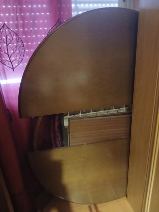 Mesa plegable de madera redonda