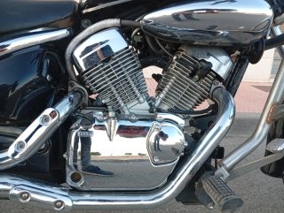 Suzuki Intruder 250cc Negra