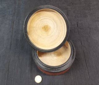 Cajita madera artesanal tallada y pintada mano