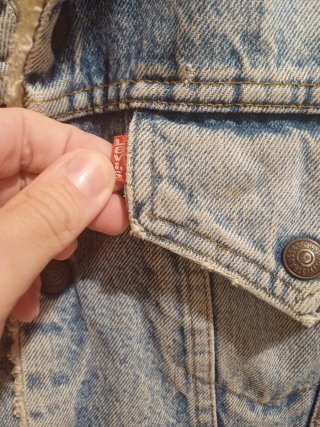 Cazadora Levi's vintage con forro sherpa
