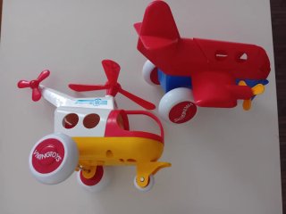 2 Vehículos Vikingtoys: Helicóptero y Avión