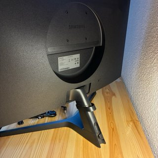 Monitor Samsung 28” 4K
