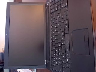 Ordenador portátil Toshiba negro