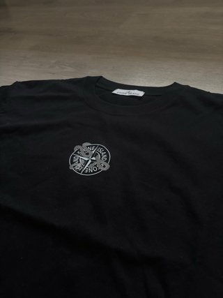 Camiseta Stone Island Negra