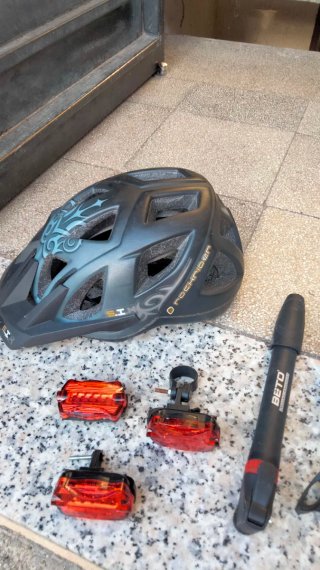 Bicicleta de montaña INDUR blanca