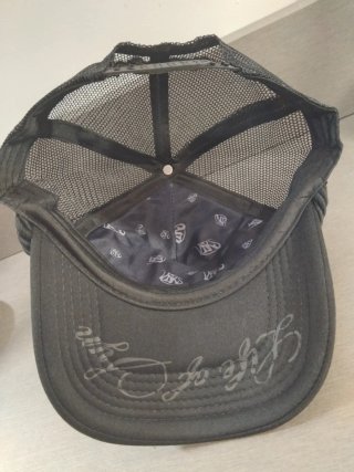 Gorra Syna World Negra y Gris