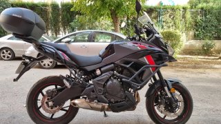 Kawasaki Versys 650 Adventure Negra 2025