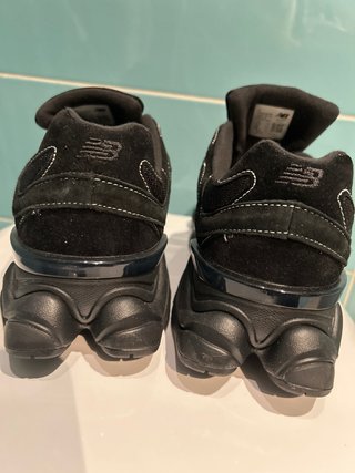 New Balance 9060 Scarpe Uomo Nere