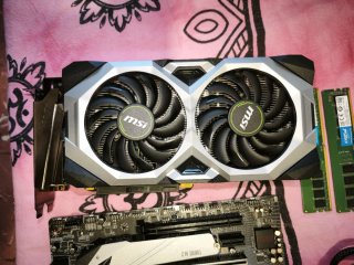 Lote PC Gaming RTX 2080 Super i7 9700k Z390