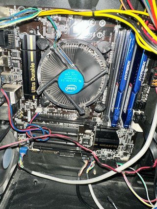 Ordenador  Intel Core i5 8GB RAM 932GB Toshiba