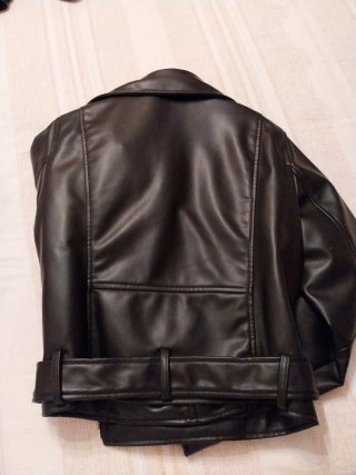 Cazadora de "cuero"Zara