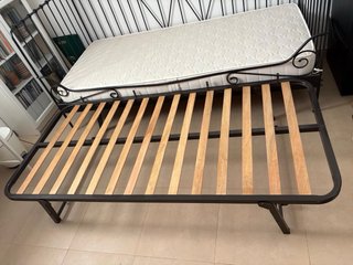 Cama nido metálica negra Ikea