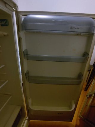 Nevera Edesa Blanca con Congelador