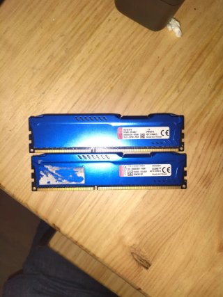 2x Memoria RAM HyperX HX316C10F/4 y /8