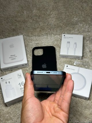 iPhone 14 Negro + Accesorios