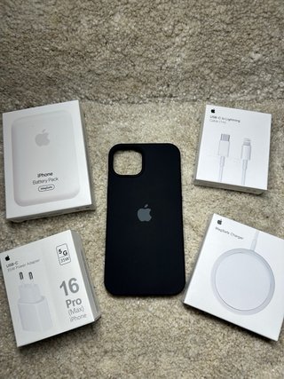 iPhone 14 Negro + Accesorios
