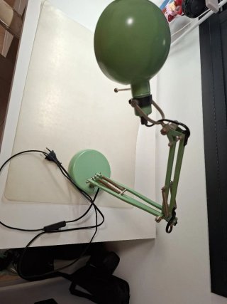 Lámpara de escritorio verde