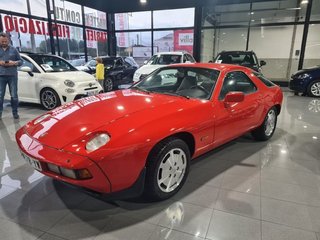 Porsche 911 CARRERA