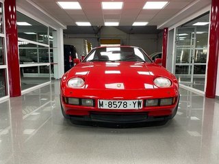 Porsche 911 CARRERA
