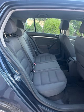 Volkswagen Golf 1.6 102cv