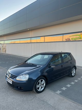 Volkswagen Golf 1.6 102cv