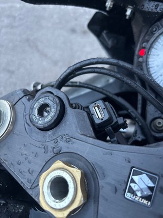 Suzuki GSXR-600 K7 Negra