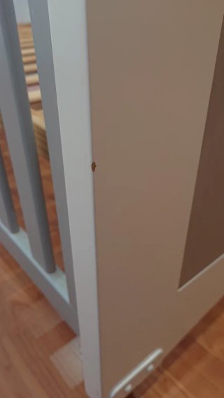 Cuna blanca con osito y colchón