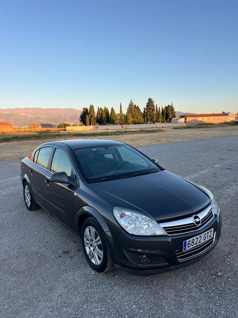Opel Astra SW 1.7 CDTi Edition 2010