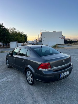 Opel Astra 2010 1.7 cdti 110cv año 2010