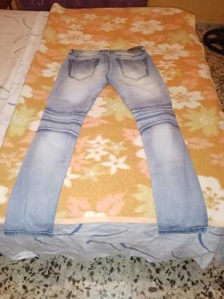 Pantalón vaquero pitillo hombre, leer descripción