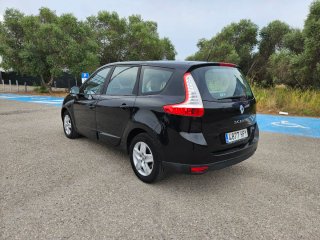 Renault Grand Scenic 2013