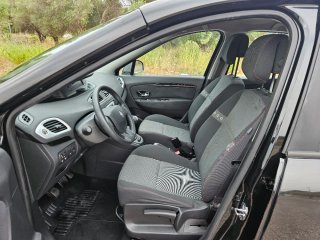 Renault Grand Scenic 2013