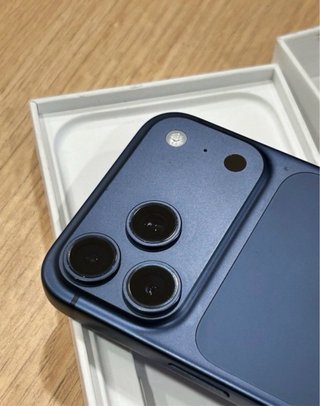 iPhone 17 Pro Max Azul