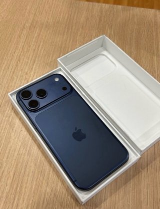 iPhone 17 Pro Max Azul