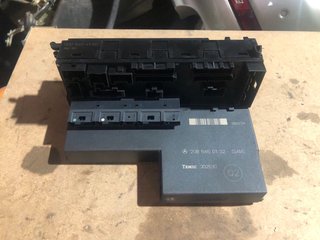 Caja reles fusibles mercedes