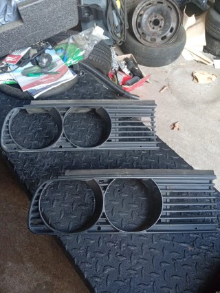 Rejillas Faros Delanteros BMW E30