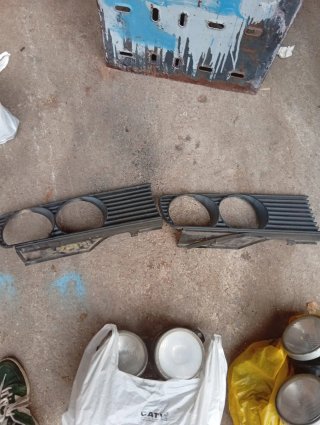 Rejillas Faros Delanteros BMW E30