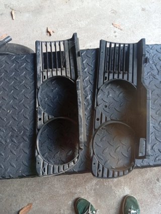 Rejillas Faros Delanteros BMW E30