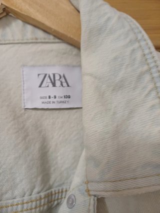 Cazadora vaquera corta niña Zara beige T.S
